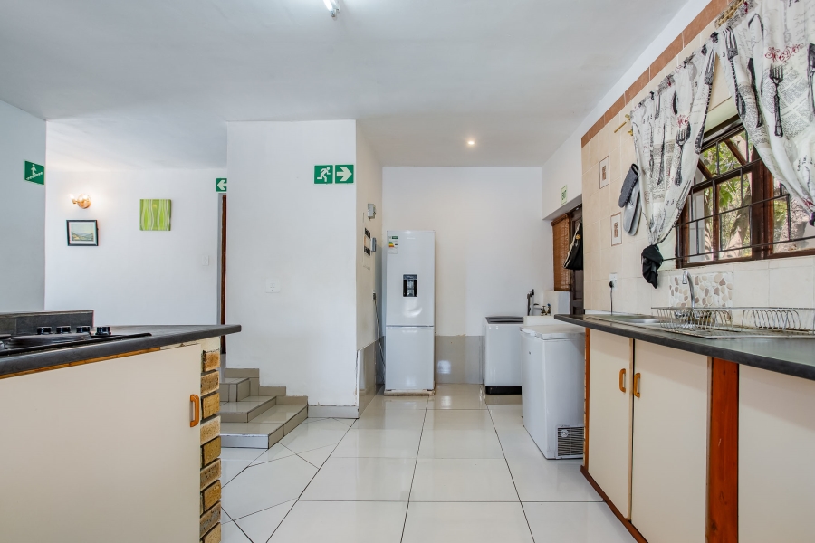 7 Bedroom Property for Sale in Wellington Central Western Cape